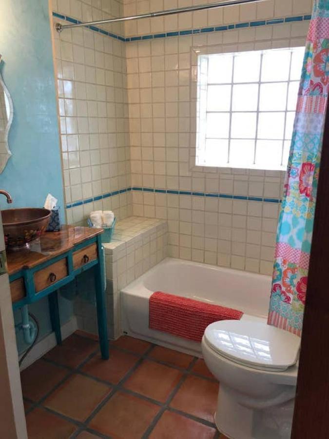 לינה וארוחת בוקר אלפיין El Viejo Adobe - Across From Sul Ross Campus מראה חיצוני תמונה